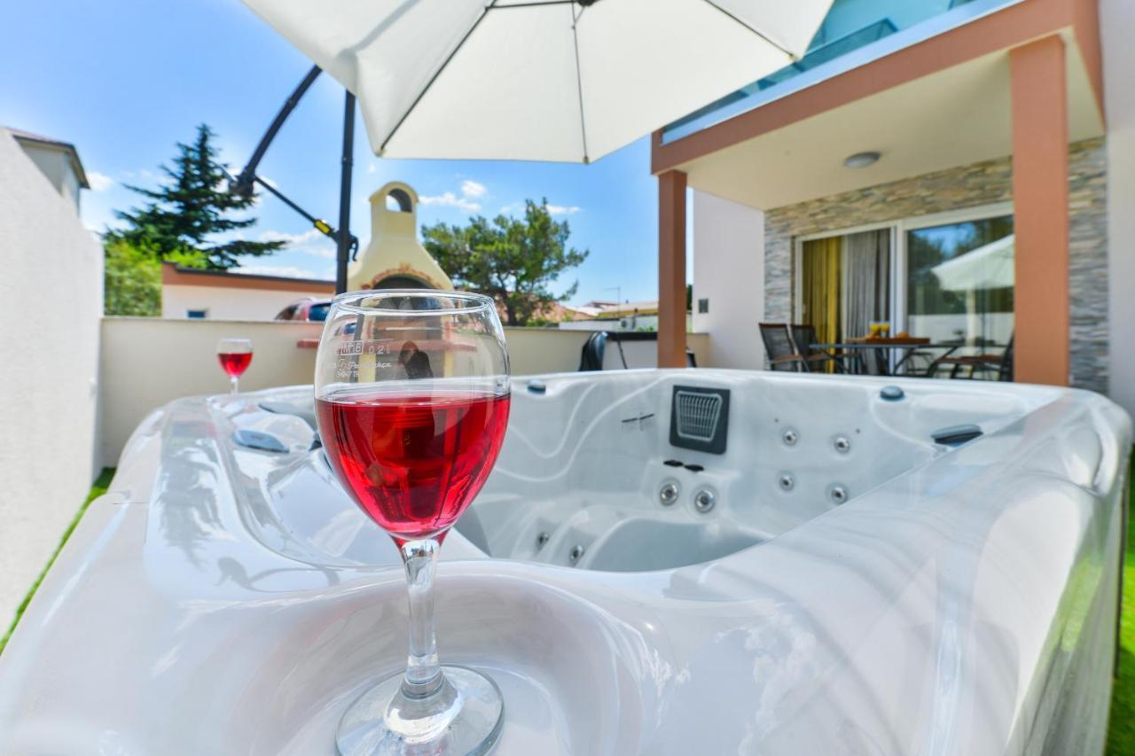 Cascada Villas With Private Jacuzzi And Private Parking Starigrad Paklenica Ngoại thất bức ảnh